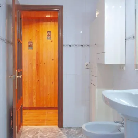 Avg Alvaro De Albornoz 19 شقة خيخون