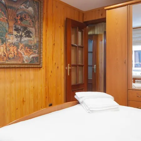 Avg Alvaro De Albornoz 19 *