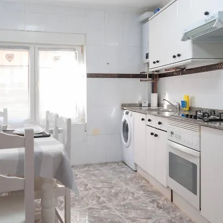 Апартаменты Avg Alvaro De Albornoz 19 *