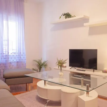 Avg Alvaro De Albornoz 19 Хихон