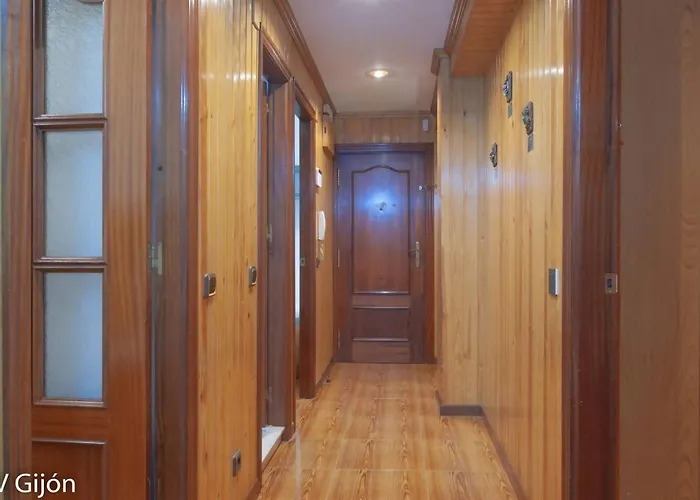 Avg Alvaro De Albornoz 19 Апартаменти